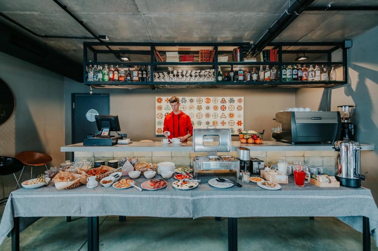 Quadrum Hotel 구다우리 외부 사진