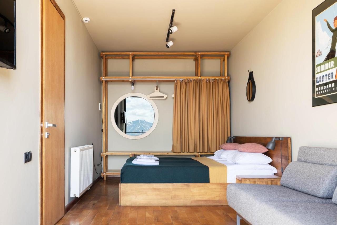 Quadrum Hotel 구다우리 외부 사진