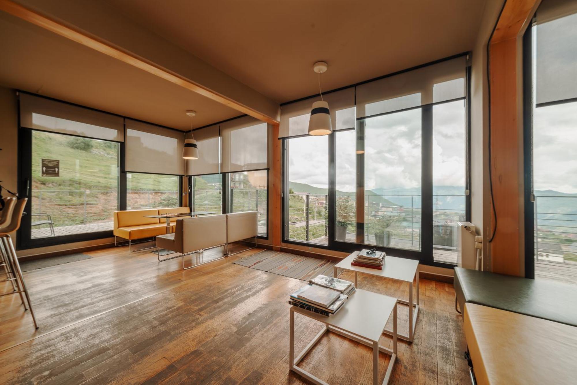 Quadrum Hotel 구다우리 외부 사진