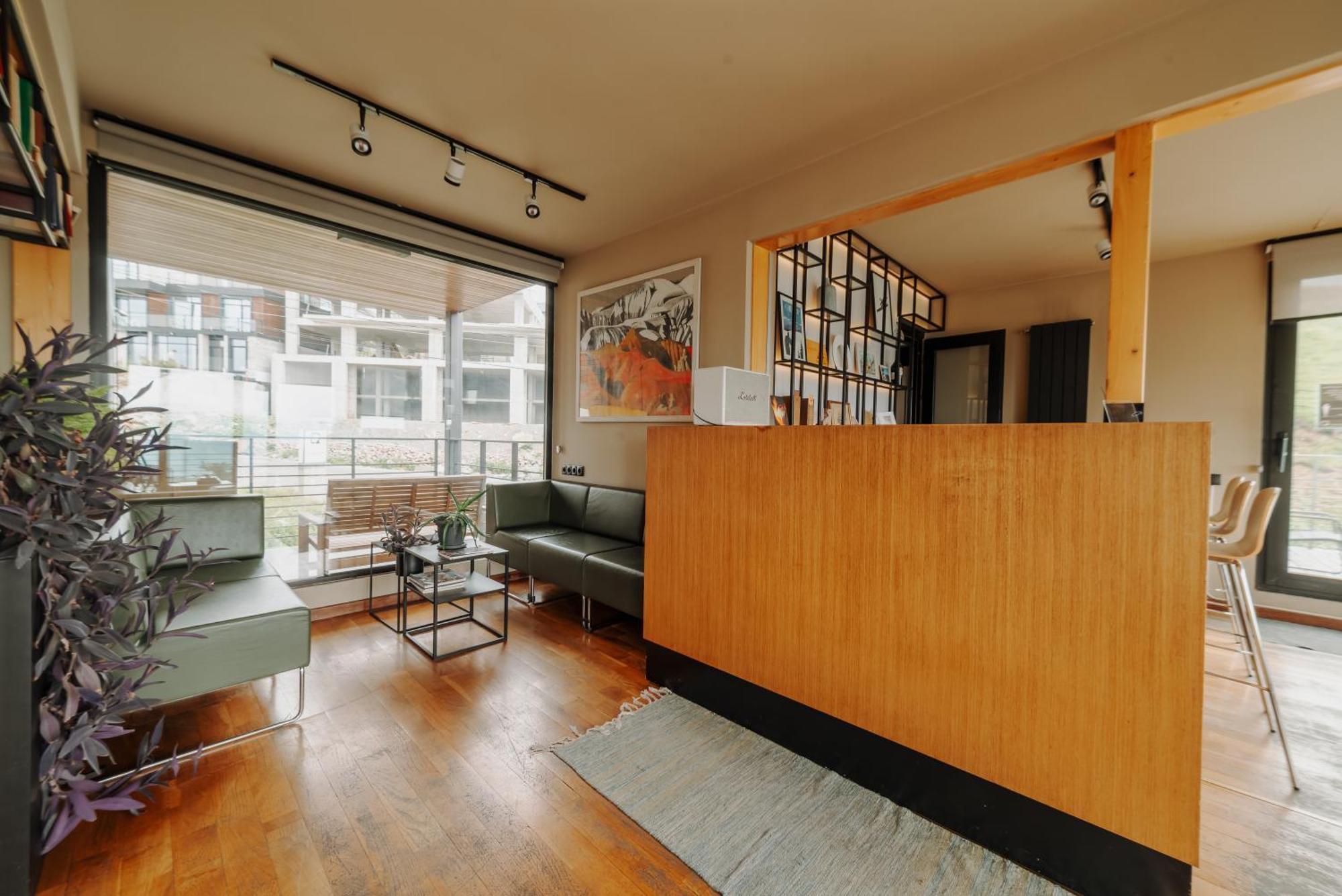Quadrum Hotel 구다우리 외부 사진