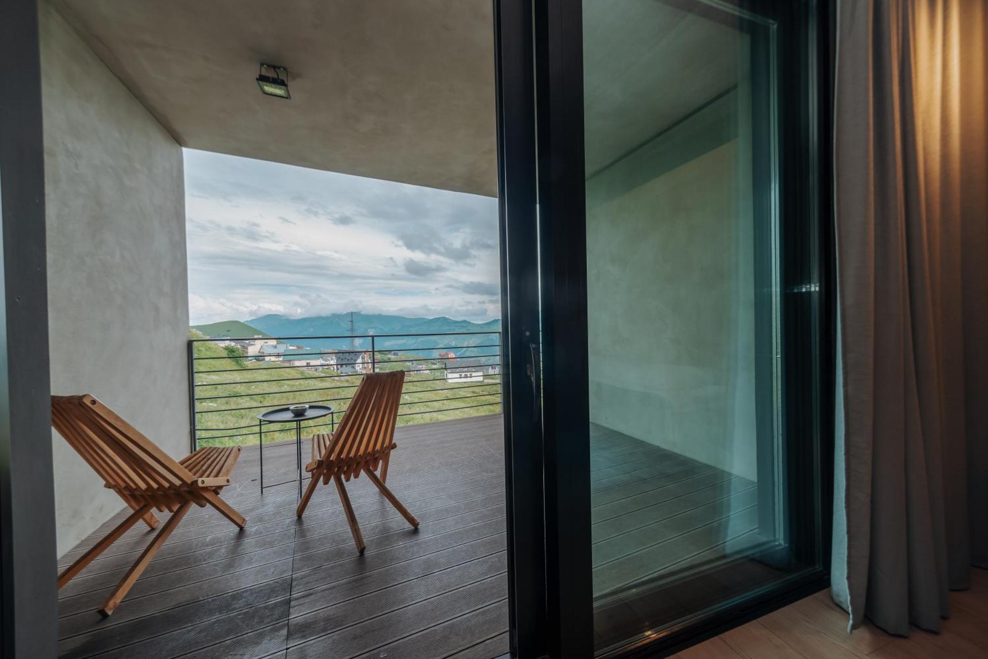 Quadrum Hotel 구다우리 외부 사진