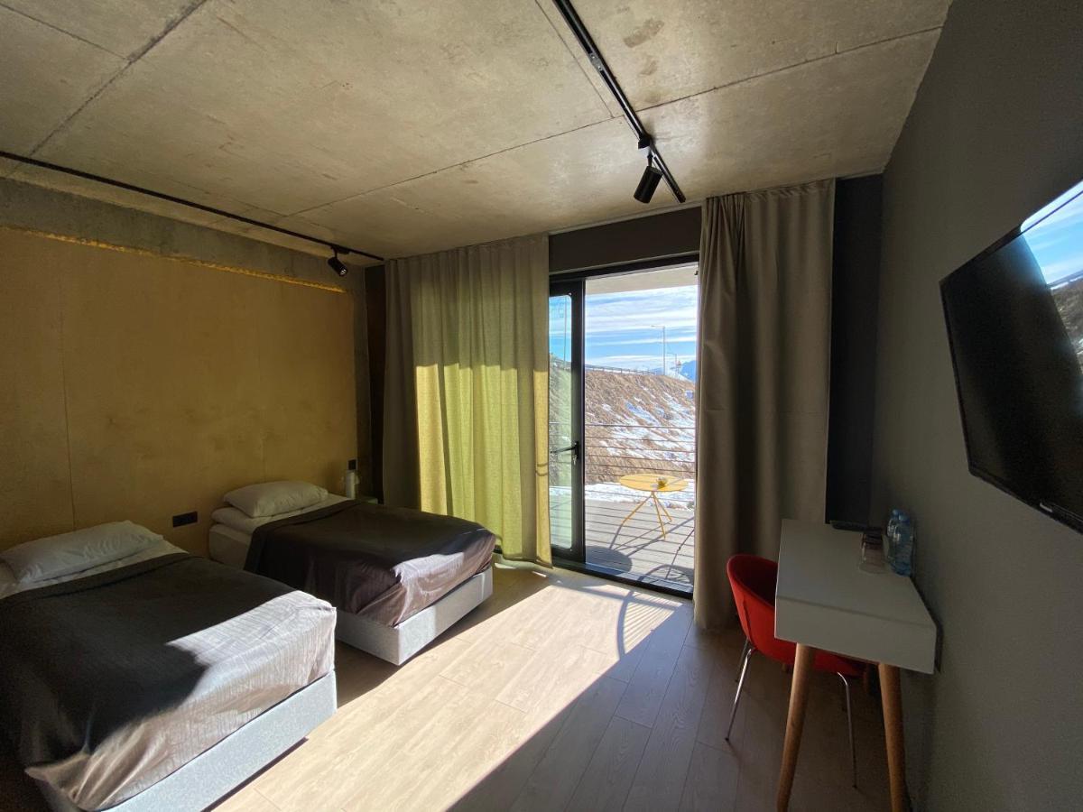 Quadrum Hotel 구다우리 외부 사진